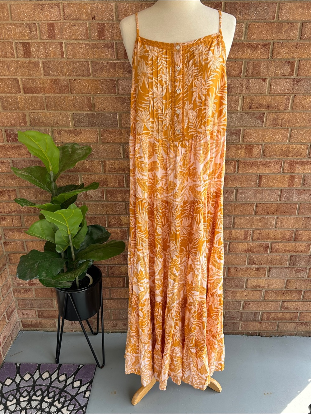 Jessica Simpson Mustard Yellow and White Tropical Print Maxi Dress